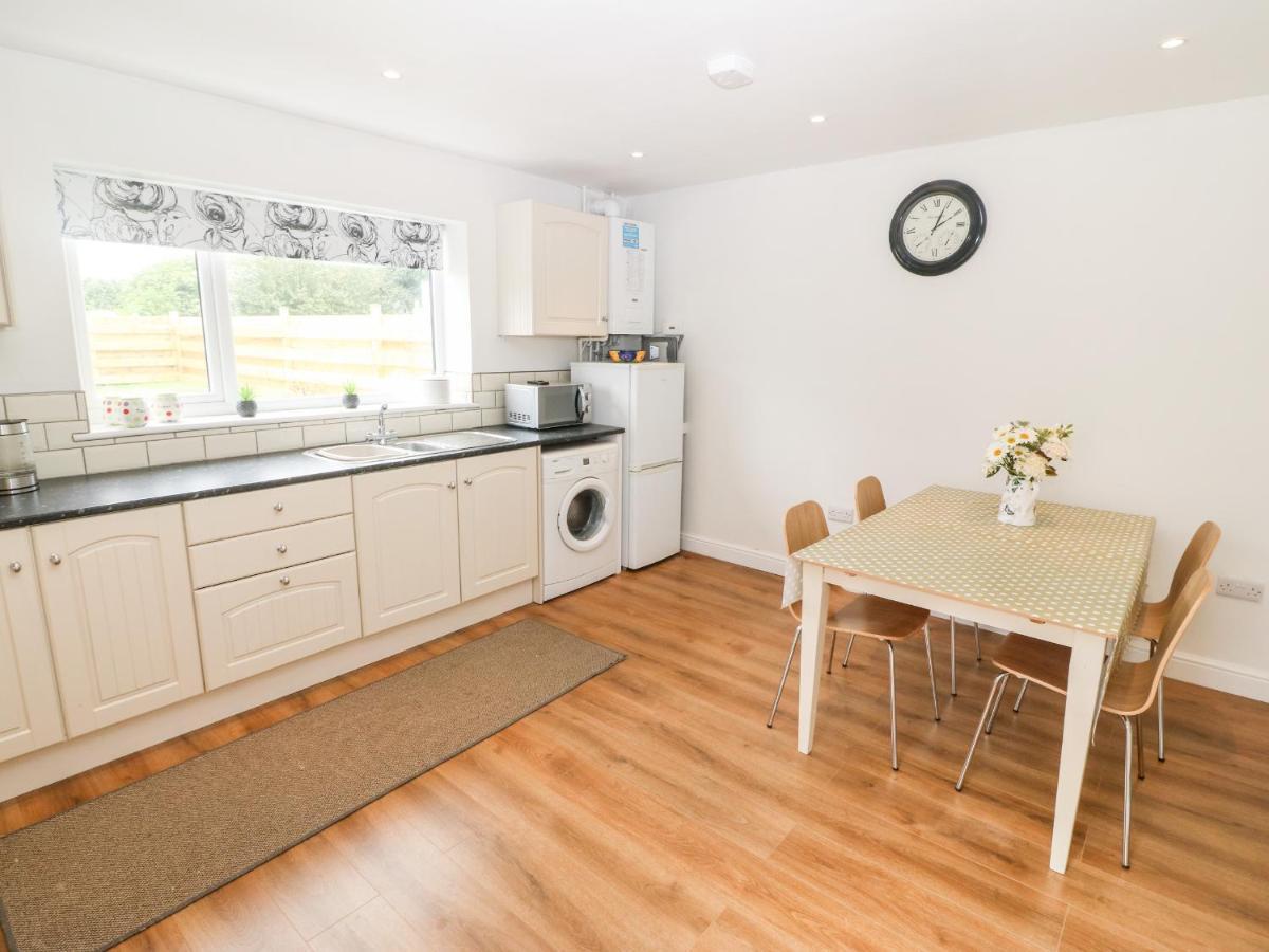 3 Green Terrace Gaerwen Extérieur photo